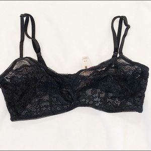 NWT Black Victoria’s Secret Lace Bralette size M